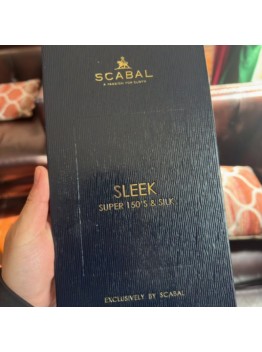 Custom-made business formal wear fabric: Sleek 150-count, 85% wool, 15% silk, 240G